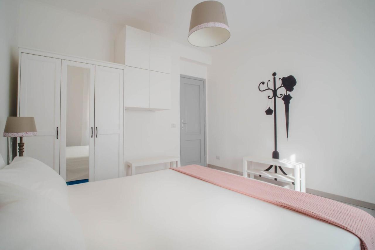 Lady Butterfly - Metro A Lucio Sestio Apartment Rome Exterior photo